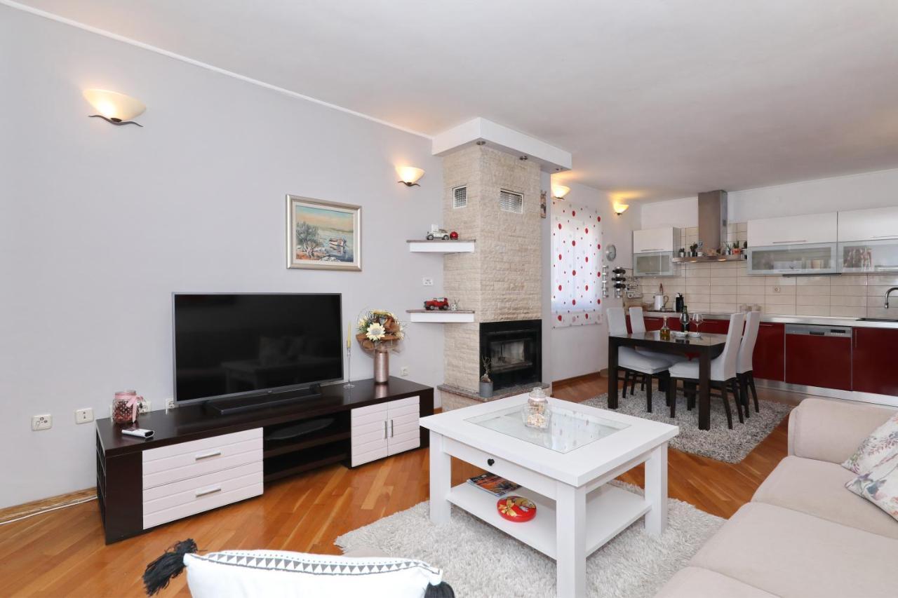Sea Relaxing Apartment Bibinje Zewnętrze zdjęcie